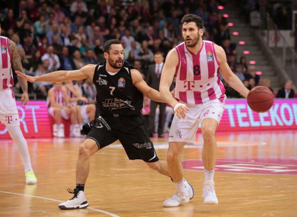 否崭露头角 否崭露头角