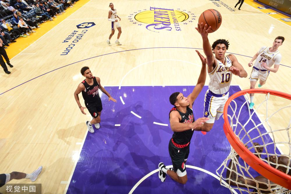 得压倒性优 得压倒性优