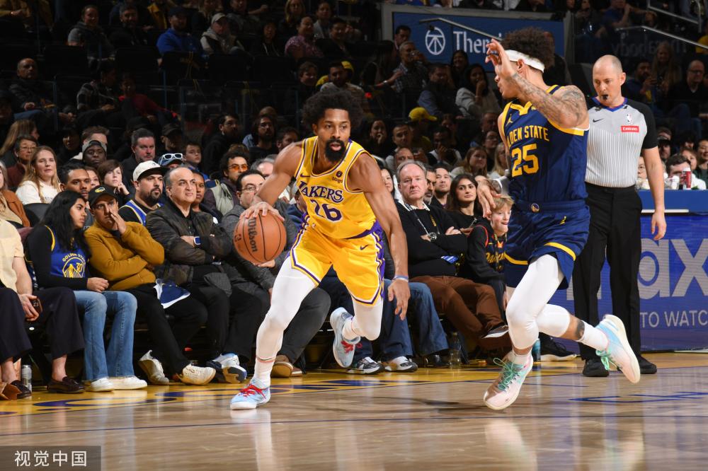 对阵科莫的 对阵科莫的