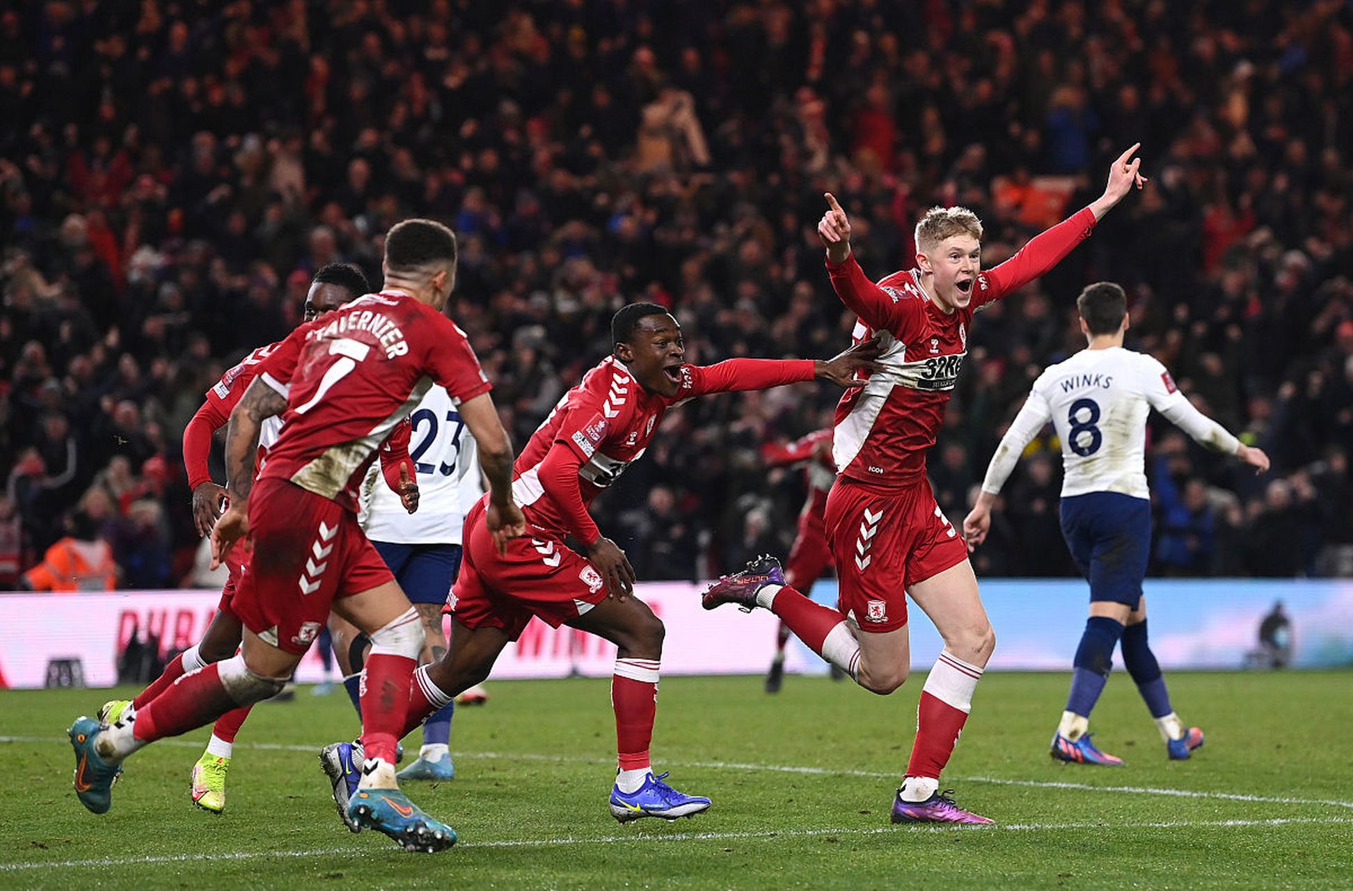 在对阵勇士 在对阵勇士