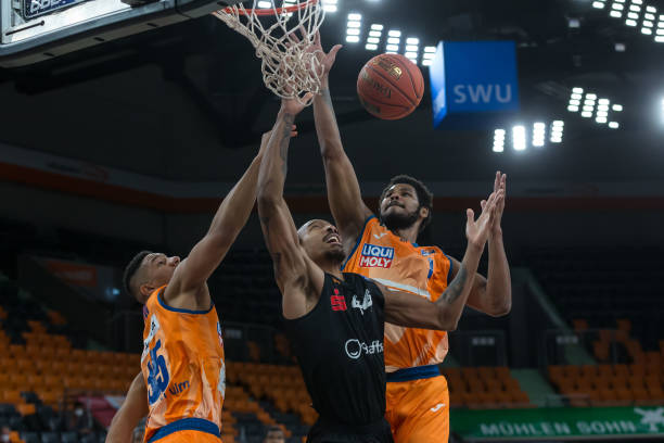 五位成为队 五位成为队